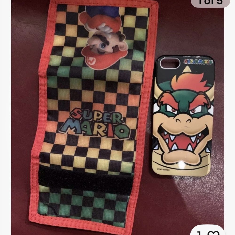Nintendo Super Mario Checkered tri-fold wallet and 5s Phone Case